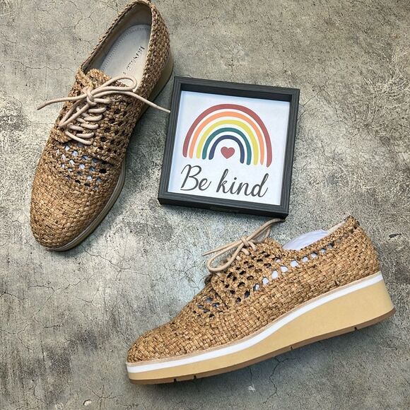 Donald Pliner cork weave shoes with beige platform - Picture 1 of 6